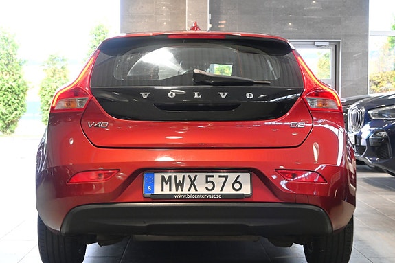 Volvo V40 4 of 29