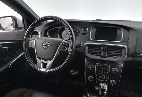 Volvo V40 16 of 21