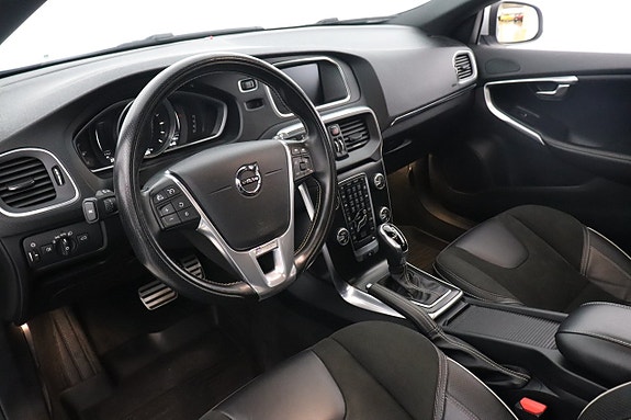 Volvo V40 12 of 21