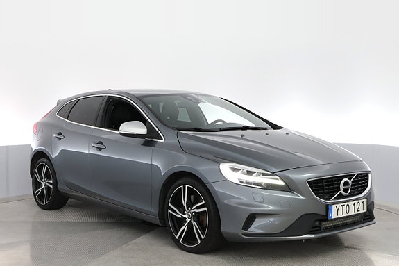 Volvo V40 10 of 21