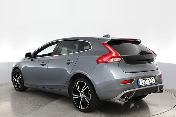 Volvo V40 4 of 21