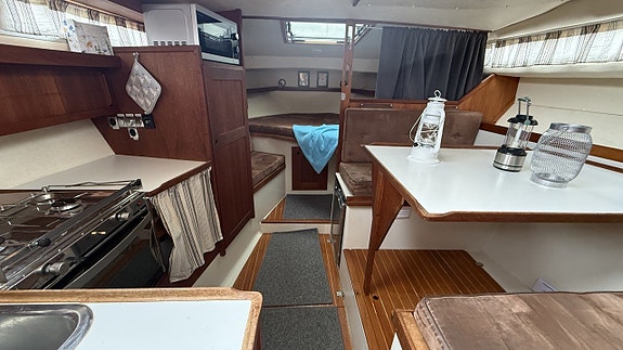 Forbina 9000 Flybridge med en påkostad utrustningslista 19 of 24