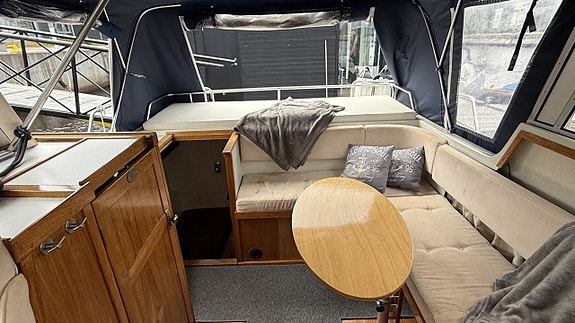 Forbina 9000 Flybridge med en påkostad utrustningslista 10 of 24