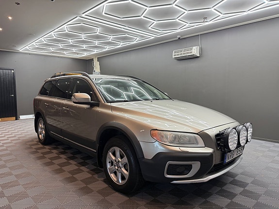 Volvo XC70 5 of 5