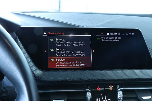 BMW 218 13 of 15