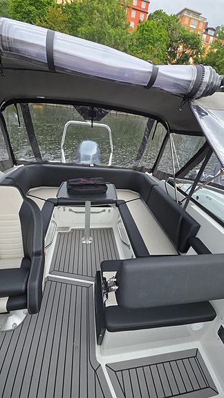 Finnmaster R6 F200 med stora motorn och få gångtimmar 5 of 12