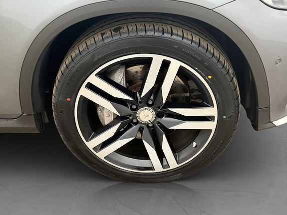 Mercedes-Benz GLC220 d 29 of 29