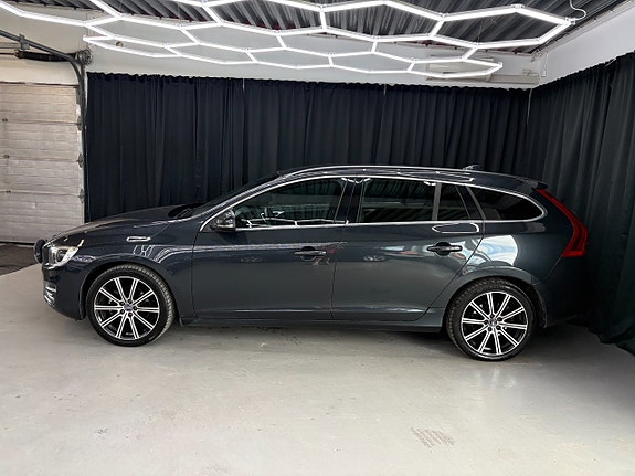 Volvo V60 11 of 13