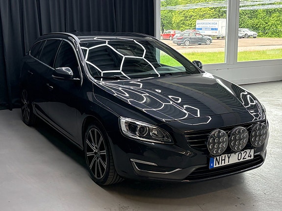 Volvo V60 13 of 13