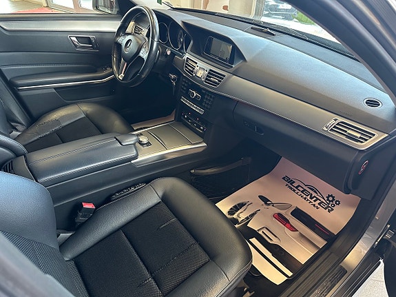 Mercedes-Benz E220 13 of 13