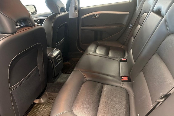 Volvo XC70 12 of 29