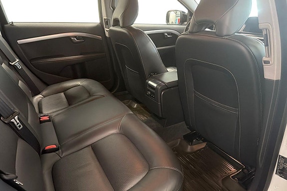 Volvo XC70 11 of 29