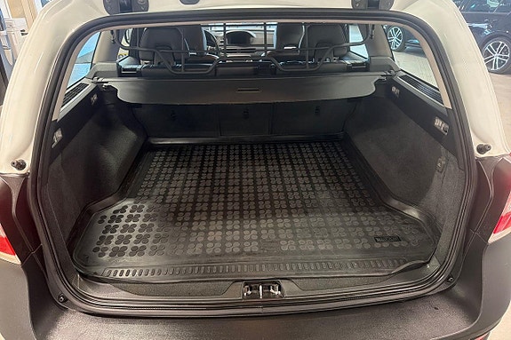 Volvo XC70 22 of 29