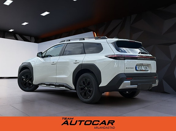 Subaru E-Outback 4 of 5
