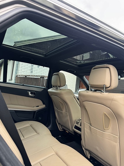 Mercedes-Benz E350 6 of 8
