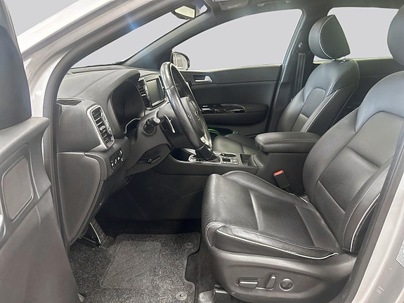 Kia Sportage 8 of 16