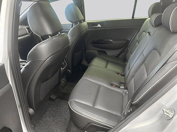 Kia Sportage 9 of 16
