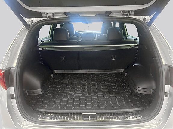 Kia Sportage 10 of 16