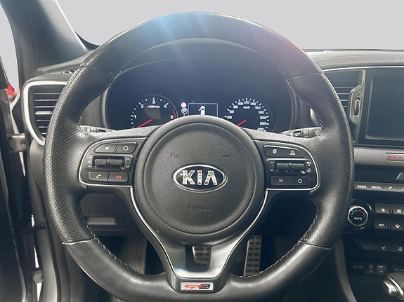 Kia Sportage 12 of 16