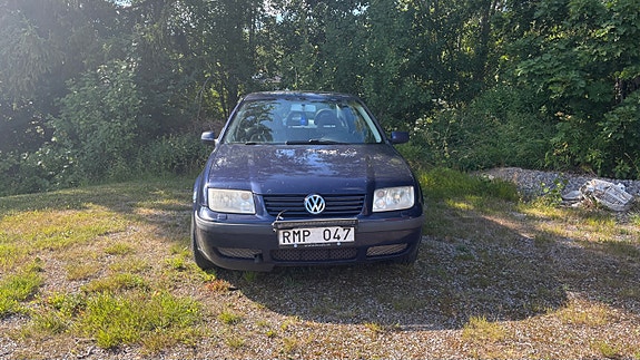 Volkswagen Bora 4 of 5