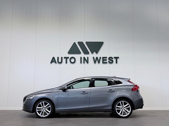 Volvo V40 3 of 18