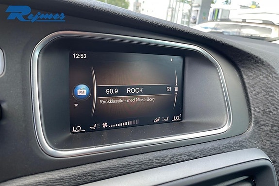 Volvo V40 Cross Country 17 of 18
