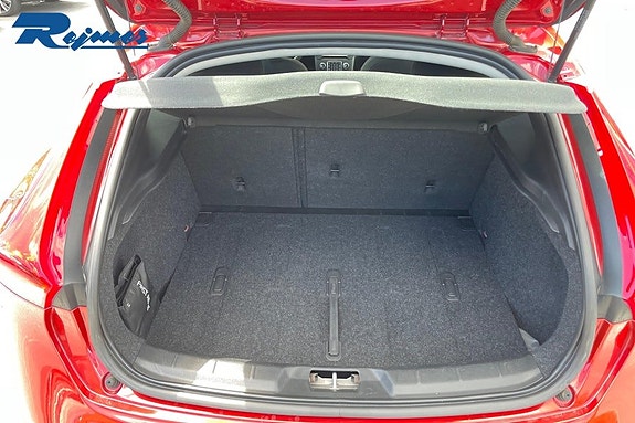 Volvo V40 Cross Country 10 of 18