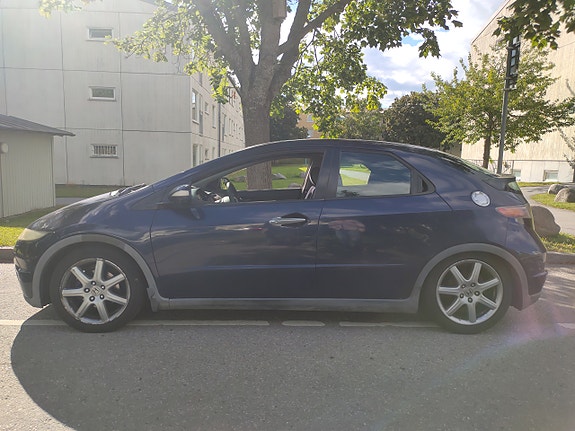 Honda Civic 2 of 5