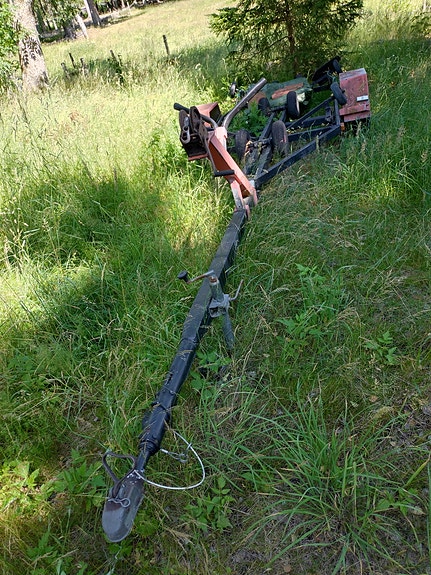 Öppen plastbåt m 4 hk motor 3 of 3