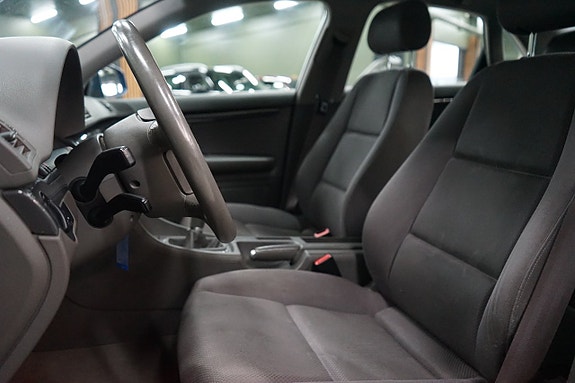 Audi A4 8 of 12