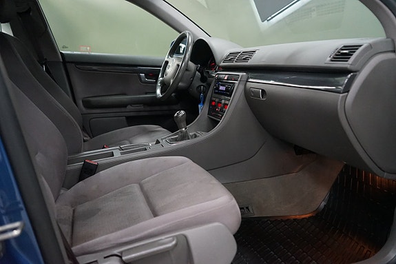 Audi A4 9 of 12