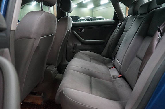 Audi A4 11 of 12