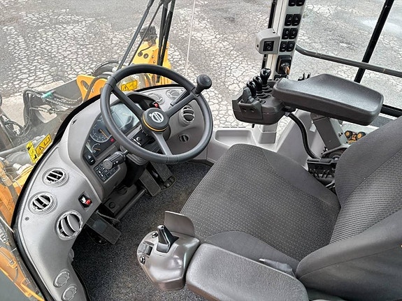 Volvo L60H lastmaskin, svensksåld, toppskick, steg 5 6 of 7