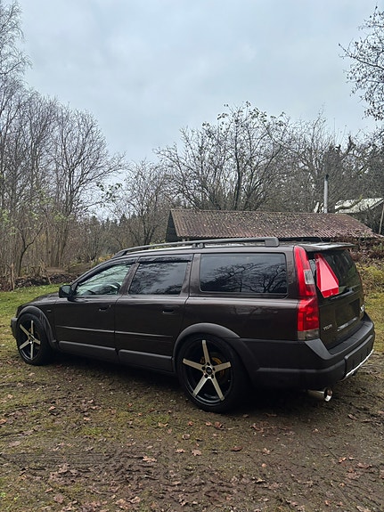 Volvo XC70 4 of 9