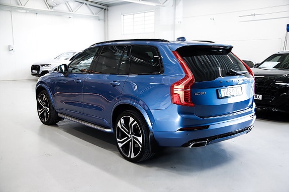 Volvo XC90 4 of 19