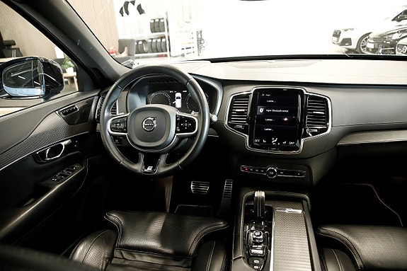 Volvo XC90 6 of 19