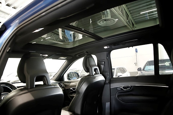 Volvo XC90 9 of 19