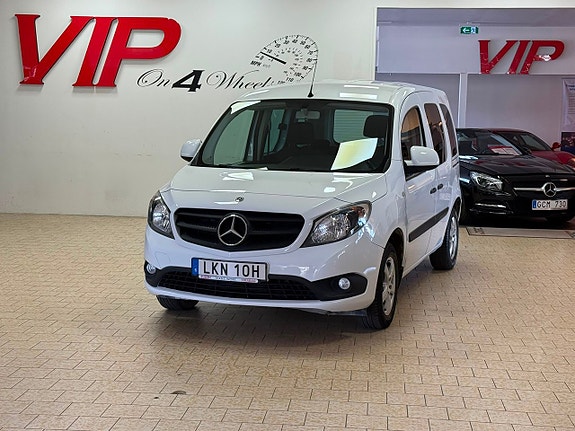 Mercedes-Benz Citan Tourer 3 of 5