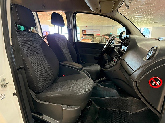 Mercedes-Benz Citan Tourer 19 of 22