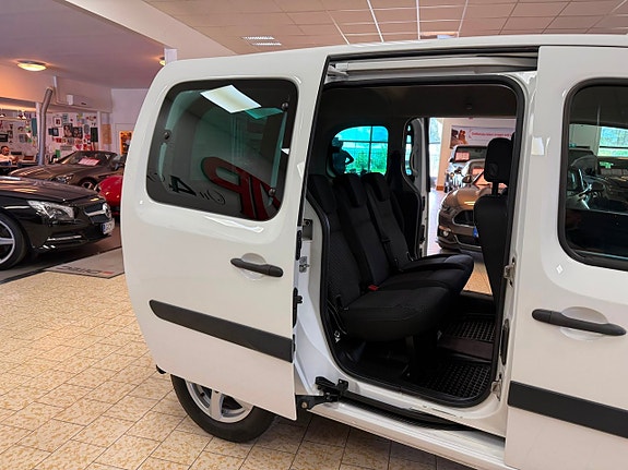 Mercedes-Benz Citan Tourer 13 of 22