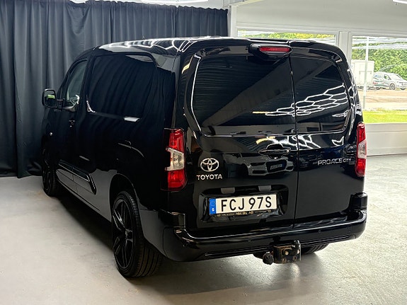 Toyota Proace City 3 of 5