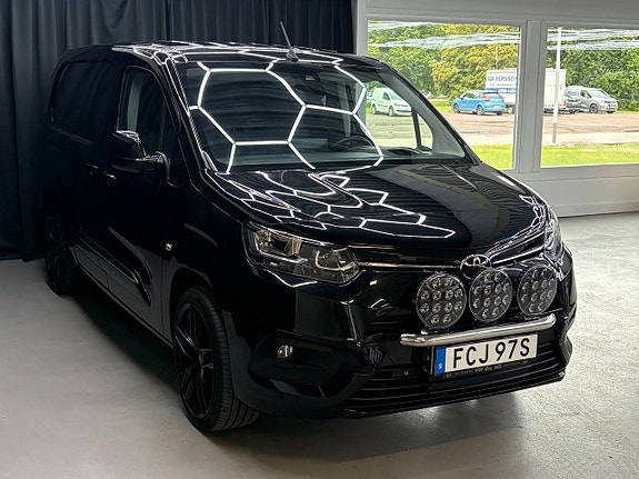 Toyota Proace City 2 of 5