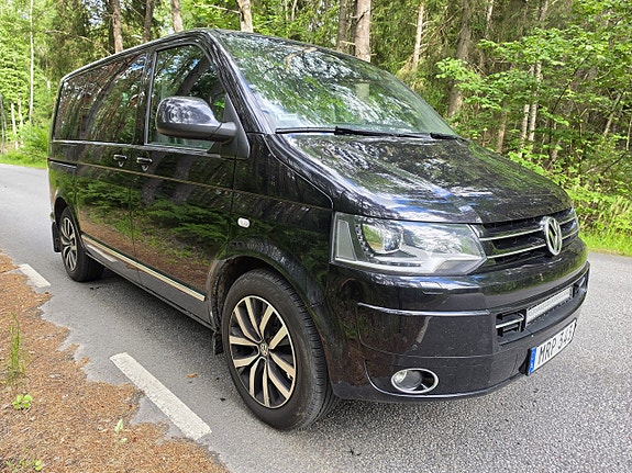 Volkswagen Multivan 3 of 5