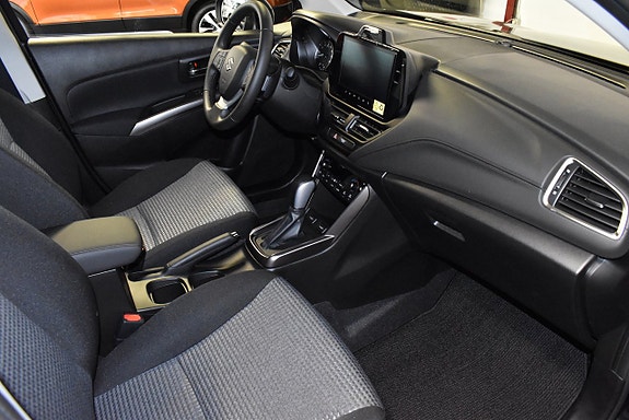 Suzuki S-Cross 11 of 15