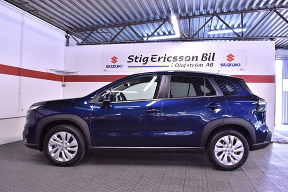 Suzuki S-Cross 4 of 15