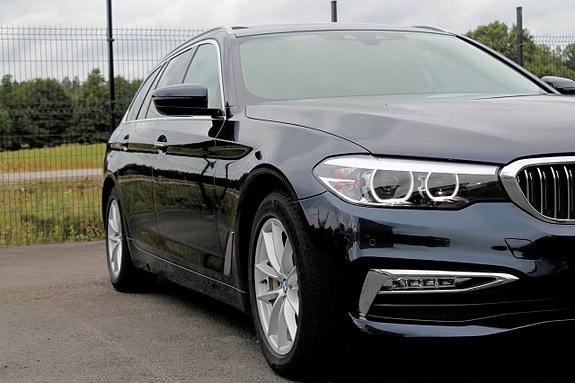 BMW 530d 2 of 30
