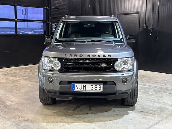 Land Rover Discovery 4 2 of 27