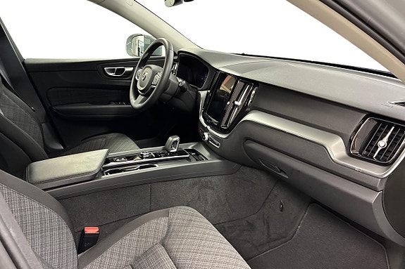 Volvo XC60 7 of 21