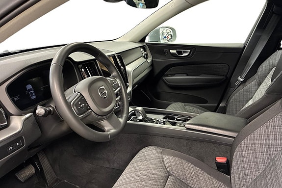 Volvo XC60 14 of 21