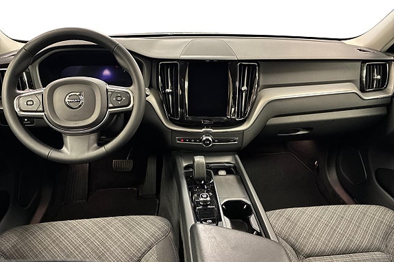 Volvo XC60 10 of 21